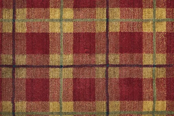 nourison_grandtartan_pt48_red_sample