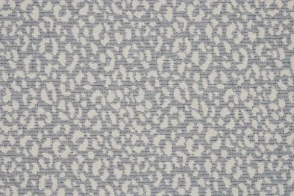 nourison_savoy_leopard_savlp_ice_blue_icebl_sample