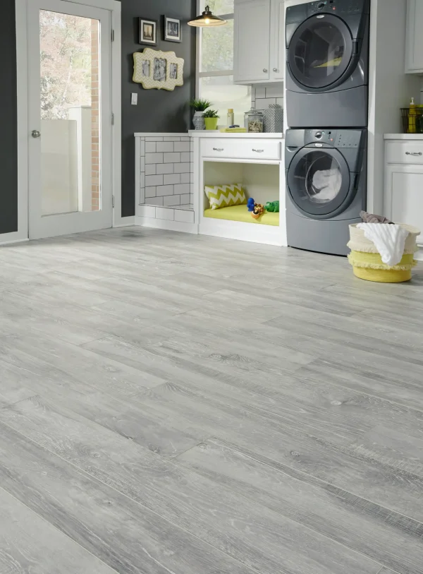 mannington-laminate-room-Hillside_Hickory-Cloud