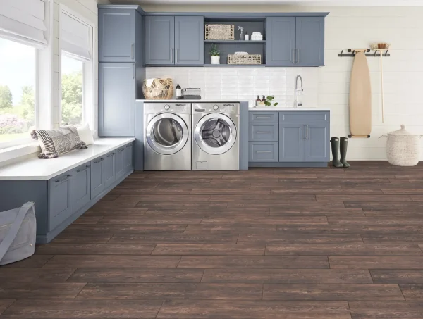 mannington-laminate-room-french_oak_nutmeg_